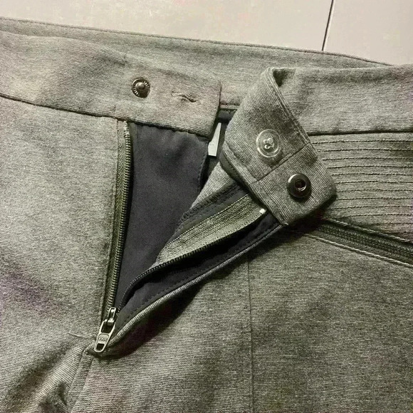 Athleta Size 4 Ponte Twill Moto Pants Grey Skinny Pockets Work Career Zippers - Picture 6 of 9
